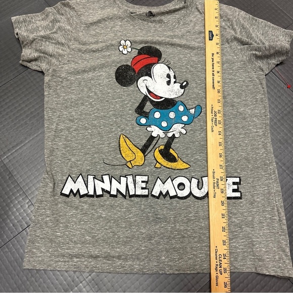 DISNEY WOMENS GRAY SHORT SLEEVE MINNIE MOUSE T SHIRT - Picture 6 of 6